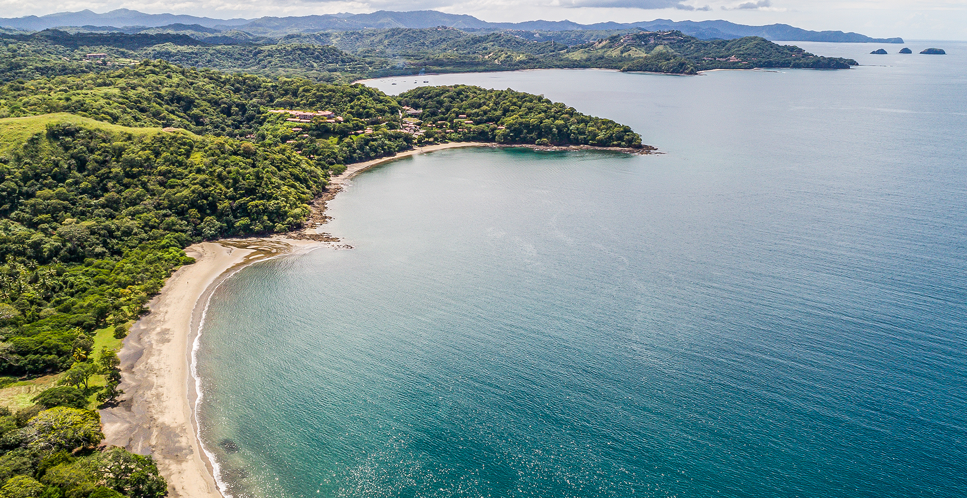 Costa-Rica-Region-Web-2_0001_Gulf-de-papagayo-Playa-Arenillas-in-Costa-Ricashutterstock_1674752320