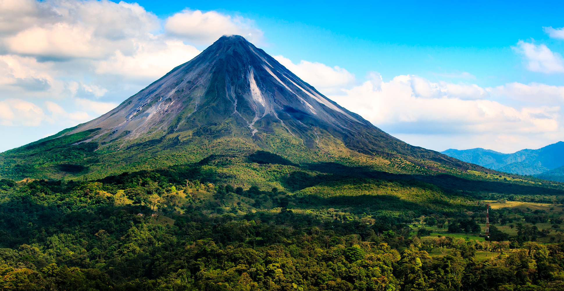 Costa-Rica-Region-Web_0007_Arenal---Costa-Rica--shutterstock_751895977